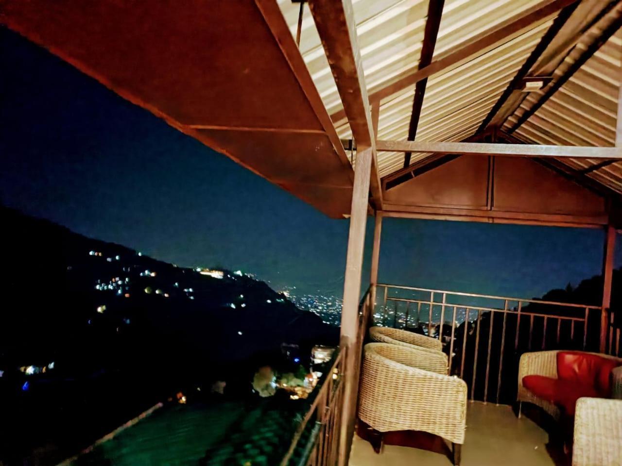King Castle Mcleodganj-Centrally Heated And Air Cooled- Near Mall Road - Free Parking Dharamshala Eksteriør billede