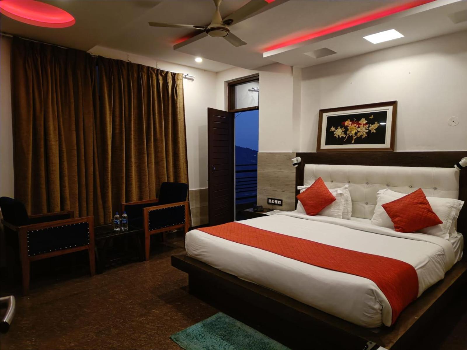 King Castle Mcleodganj-Centrally Heated And Air Cooled- Near Mall Road - Free Parking Dharamshala Eksteriør billede