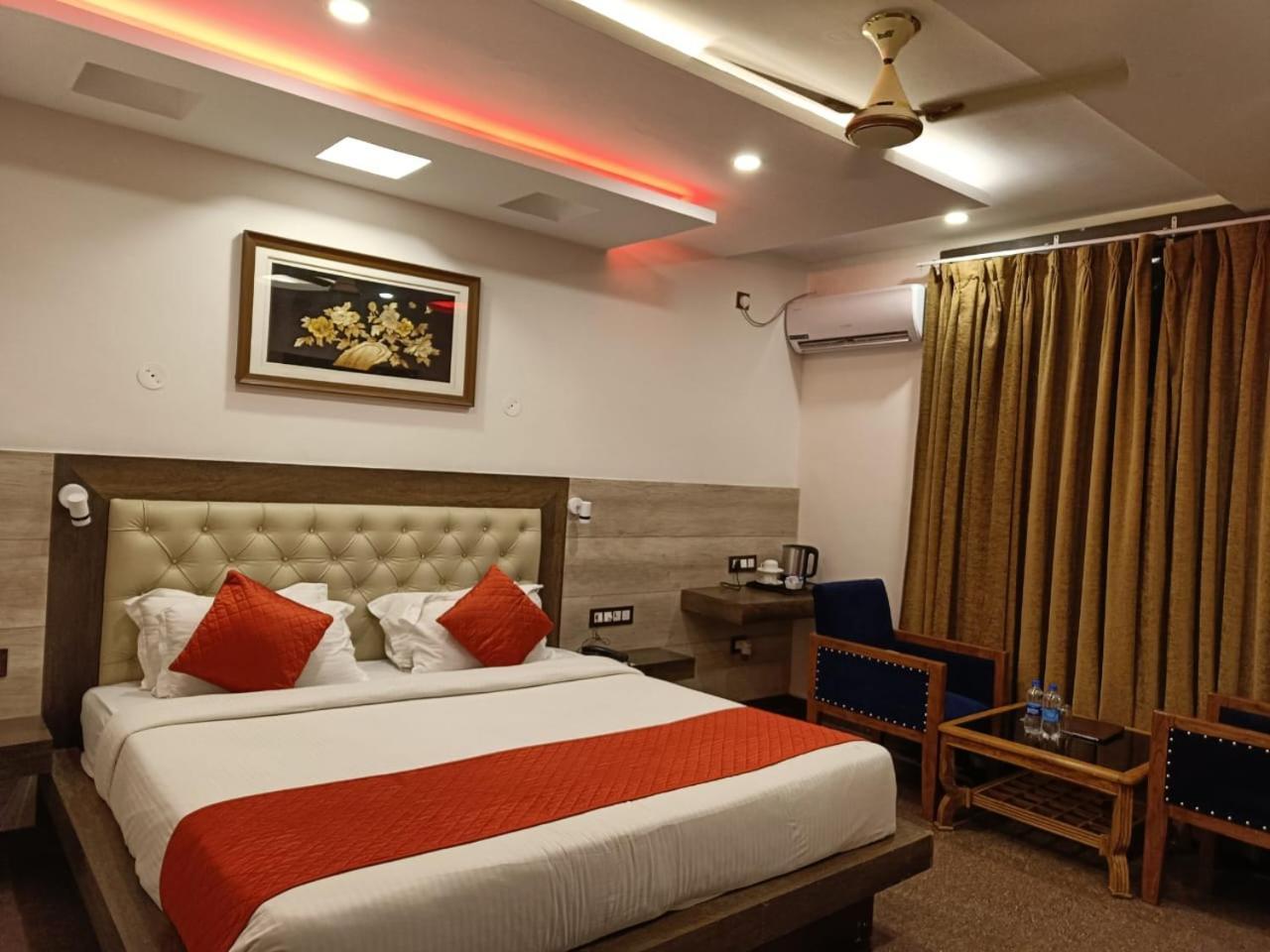 King Castle Mcleodganj-Centrally Heated And Air Cooled- Near Mall Road - Free Parking Dharamshala Eksteriør billede